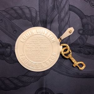 RARE Louis Vuitton Trunks & Bags Vernis Coin Purse